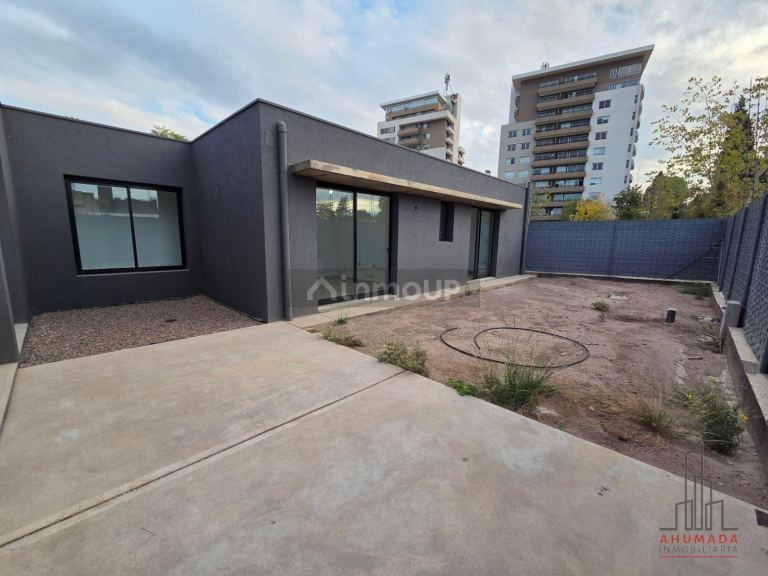 Casa en Venta en Capital, Mendoza