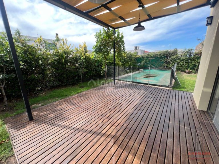 Casa en Venta en Guaymallen, Mendoza
