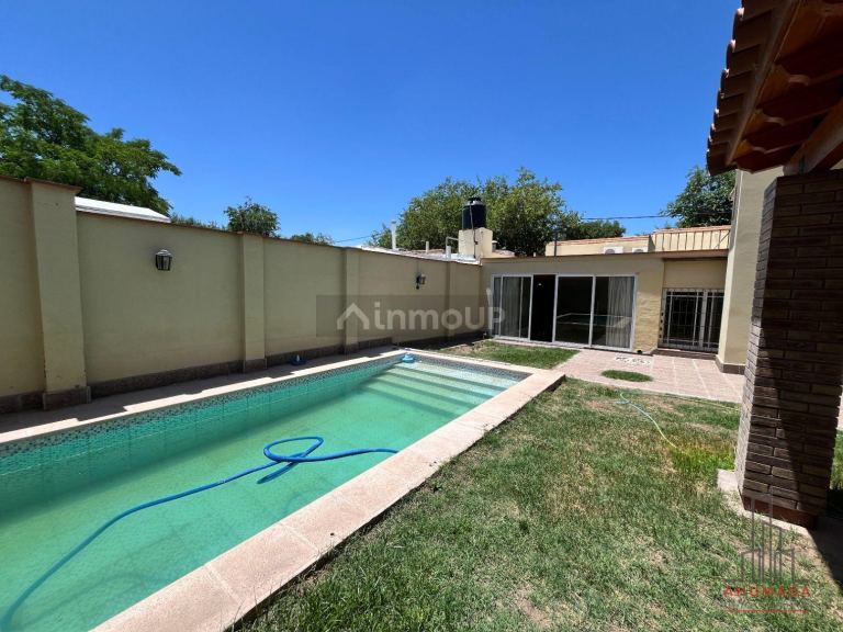 Casa en Alquiler en Capital, Mendoza