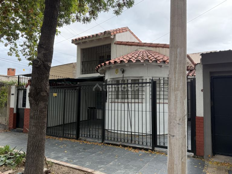 Casa en Alquiler en Capital, Mendoza