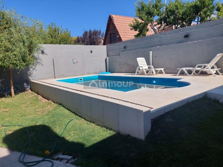 Casa en Venta en General Roca, Rio Negro