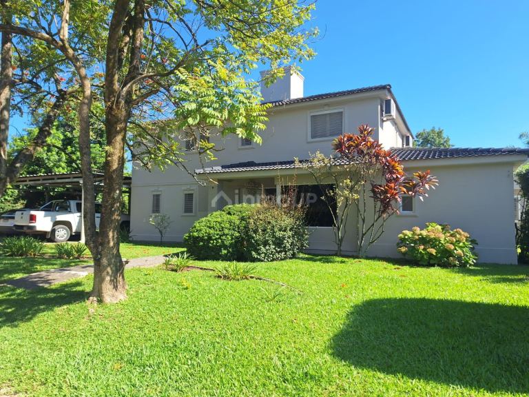 Casa en Venta en Yerba Buena, Tucuman