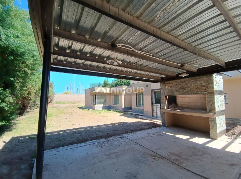 Casa en Alquiler en Maipu, Mendoza