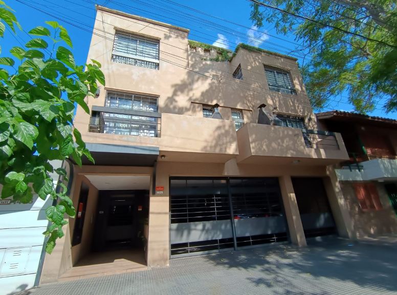 Almirante Brown 1425