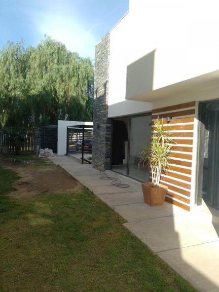 Casa en Venta en Guaymallen, Mendoza