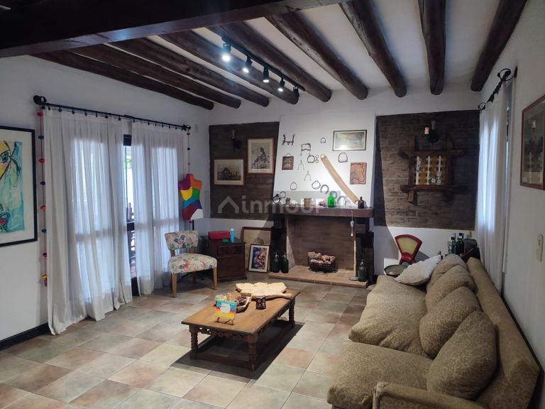 Casa en Venta en Guaymallen, Mendoza