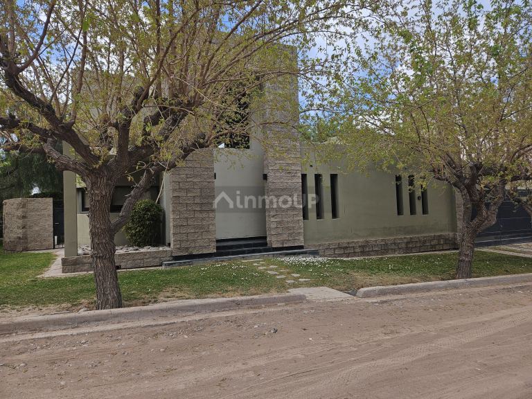 Casa en Venta en Lujan de Cuyo, Mendoza - USD 239.000 | Inmoup - 9