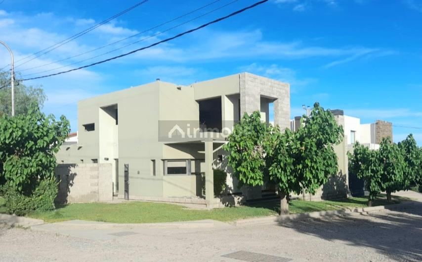 Casa en Venta en Lujan de Cuyo, Mendoza - USD 239.000 | Inmoup - 11
