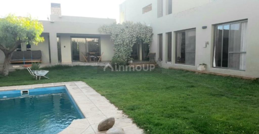 Casa en Venta en Lujan de Cuyo, Mendoza - USD 239.000 | Inmoup - 10