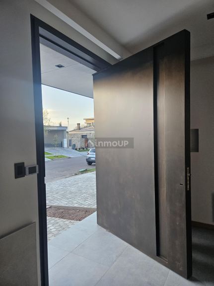 Casa en Venta en Guaymallen, Mendoza - USD 450.000 | Inmoup - 7