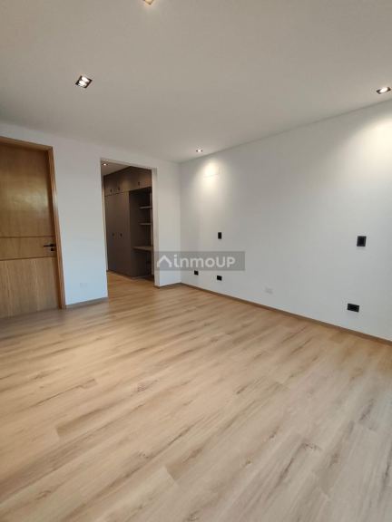 Casa en Venta en Guaymallen, Mendoza - USD 450.000 | Inmoup - 25