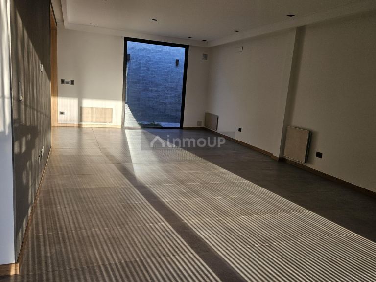 Casa en Venta en Guaymallen, Mendoza - USD 450.000 | Inmoup - 11