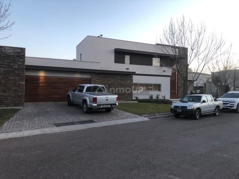 Casa en Venta en Guaymallen, Mendoza