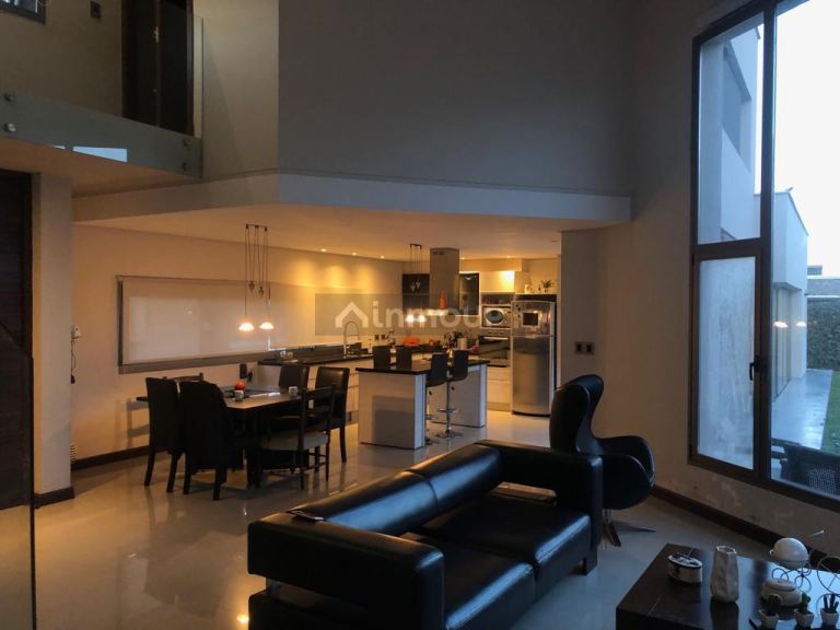 Casa en Venta en Guaymallen, Mendoza