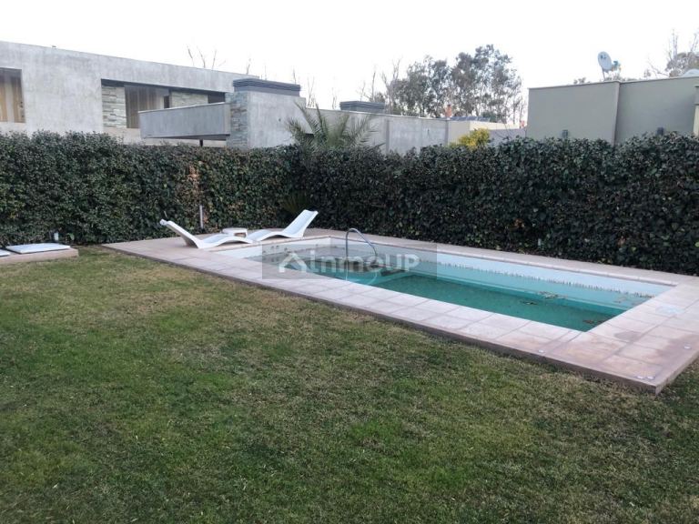 Casa en Venta en Guaymallen, Mendoza