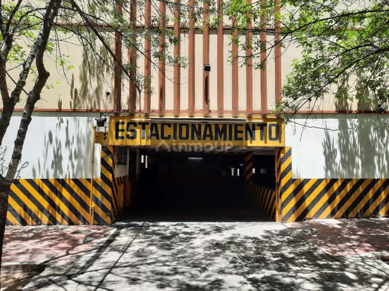 Cochera en Venta en Capital, Mendoza