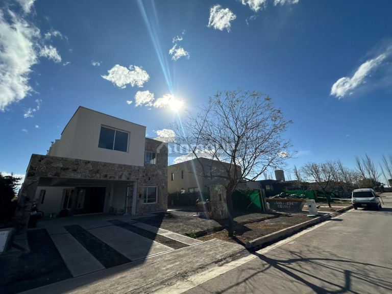 Lote en Venta en Maipu, Mendoza