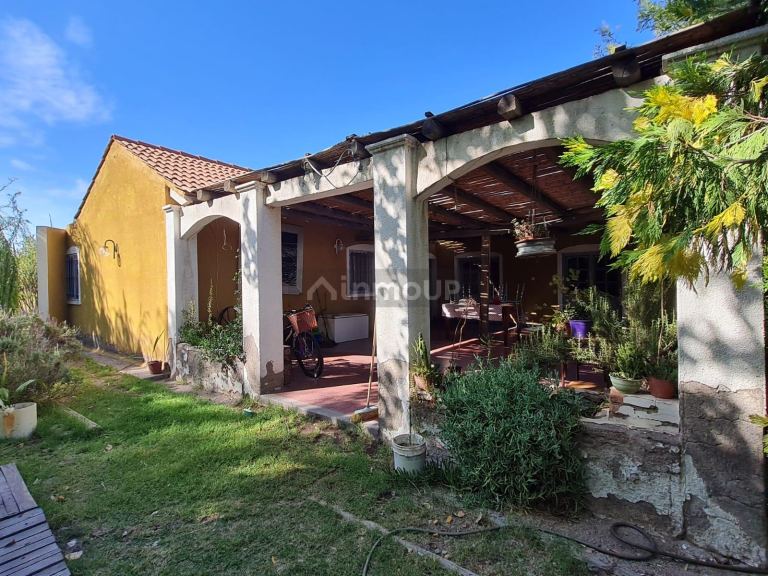 Casa en Venta en Rivadavia, Mendoza