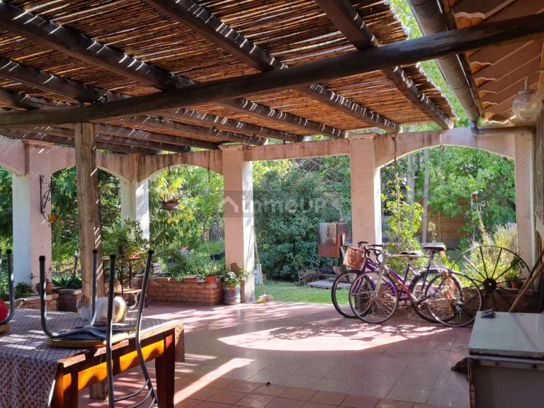 Casa en Venta en Rivadavia, Mendoza
