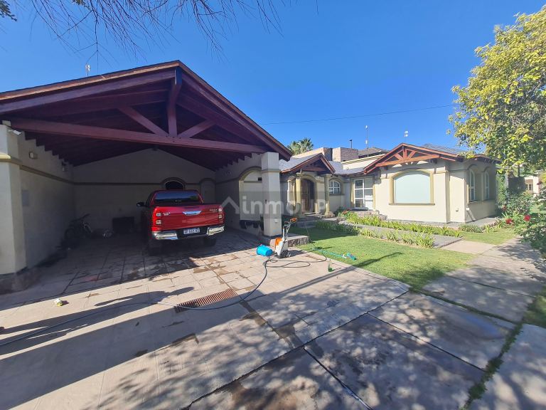 Casa en Venta en Guaymallen, Mendoza