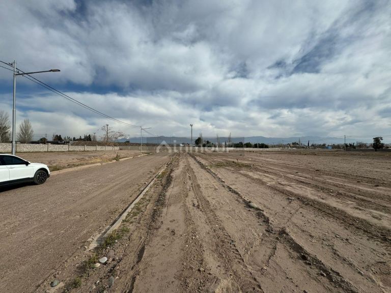 Lote en Venta en Maipu, Mendoza