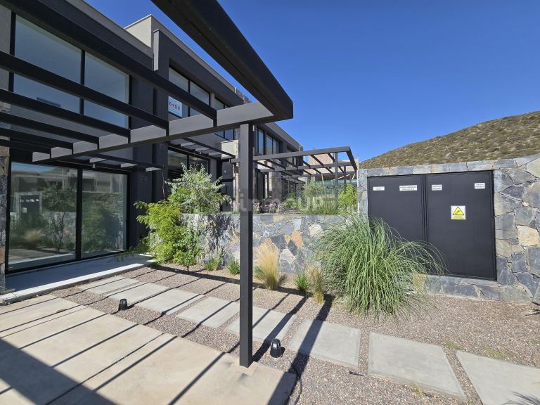 Duplex en Venta en Las Heras, Mendoza