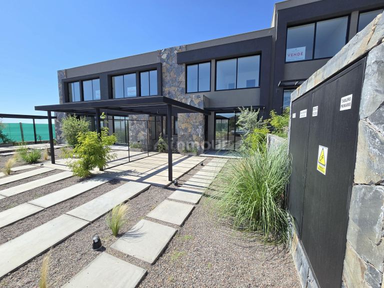 Duplex en Venta en Las Heras, Mendoza