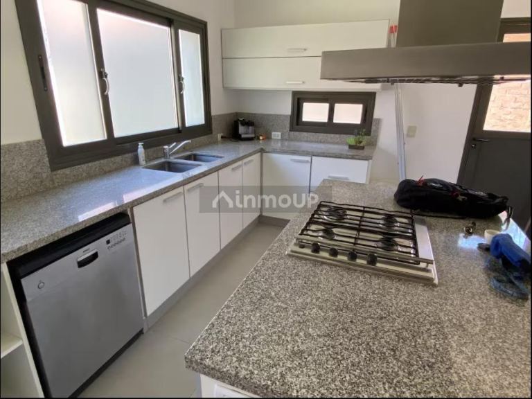 Casa en Alquiler en Lujan de Cuyo, Mendoza