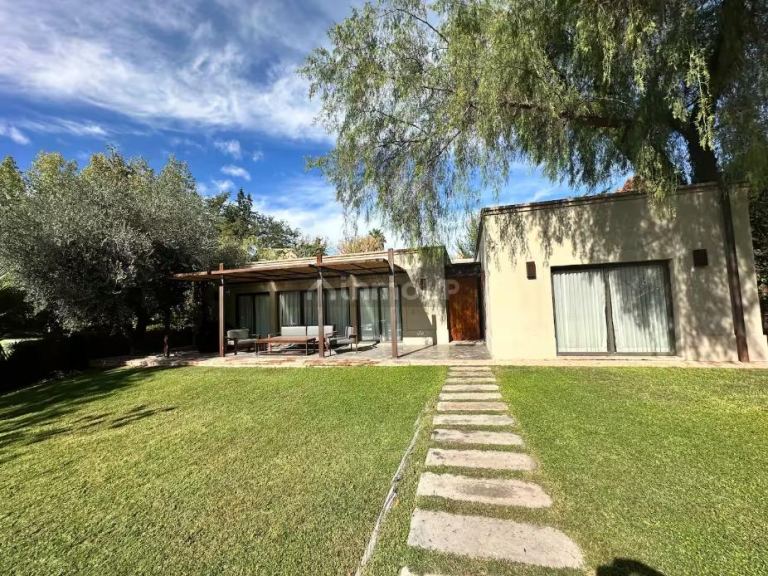 Casa en Alquiler en Lujan de Cuyo, Mendoza