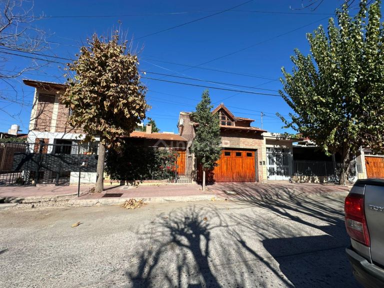 Casa en Venta en Guaymallen, Mendoza