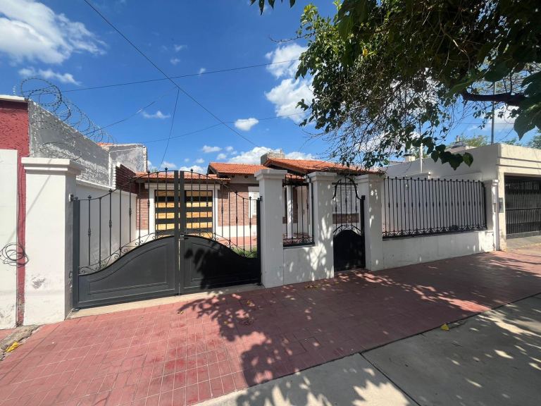 Casa en Alquiler en Godoy Cruz, Mendoza