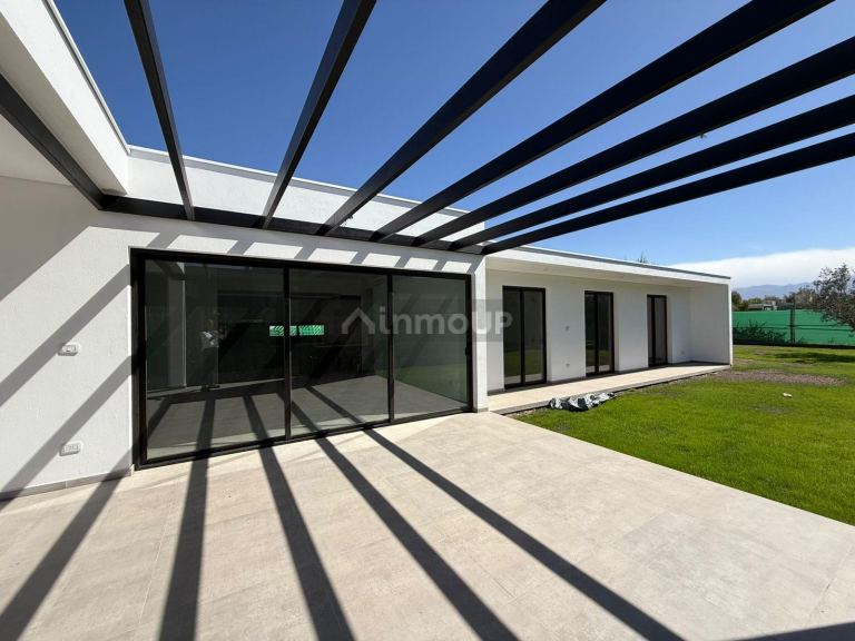 Casa en Venta en Maipu, Mendoza