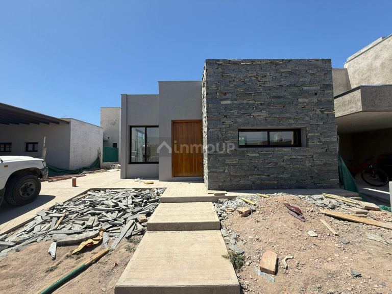 Casa en Venta en Guaymallen, Mendoza