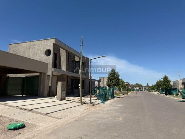 Casa en Venta en Guaymallen, Mendoza