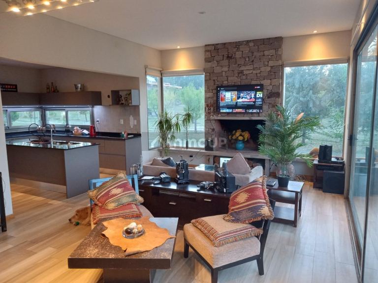 Casa en Venta en Tunuyan, Mendoza