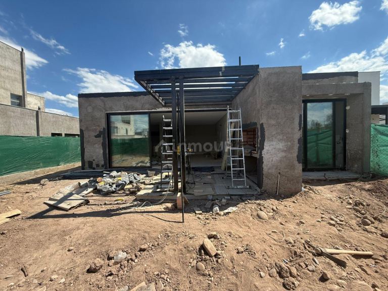 Casa en Venta en Maipu, Mendoza