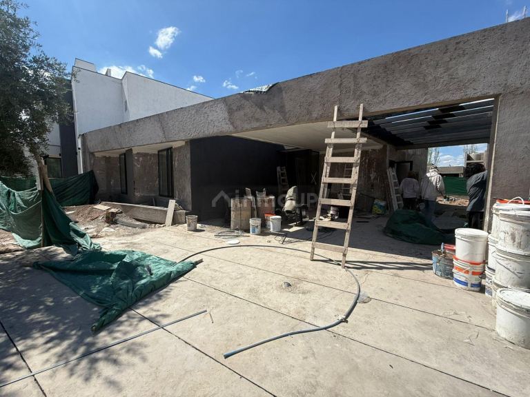 Casa en Venta en Maipu, Mendoza