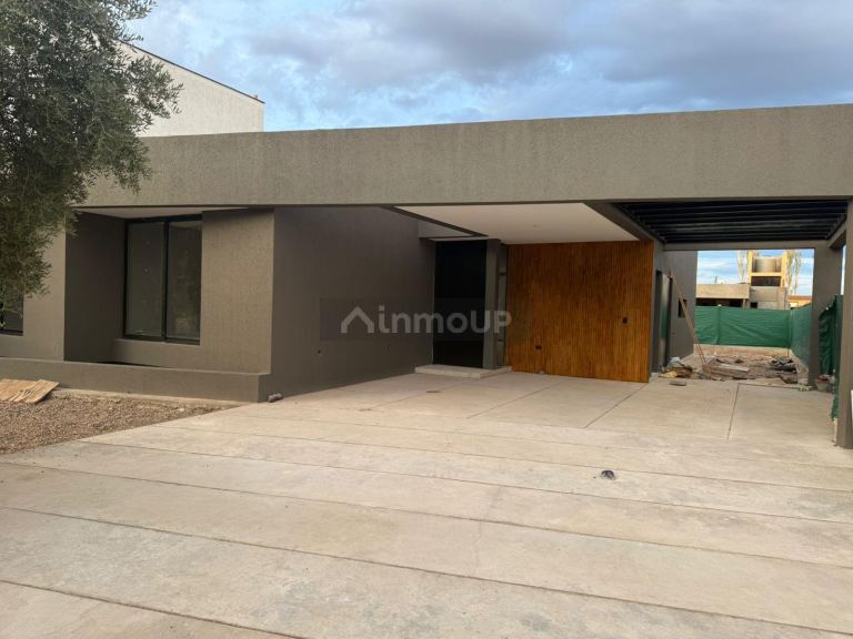 Casa en Venta en Maipu, Mendoza