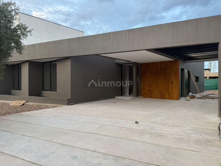 Casa en Venta en Maipu, Mendoza