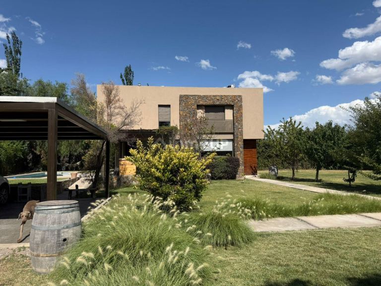 Casa en Alquiler en Lujan de Cuyo, Mendoza