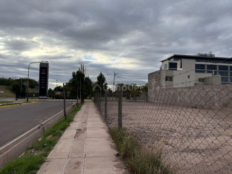 Lote en Venta en Maipu, Mendoza