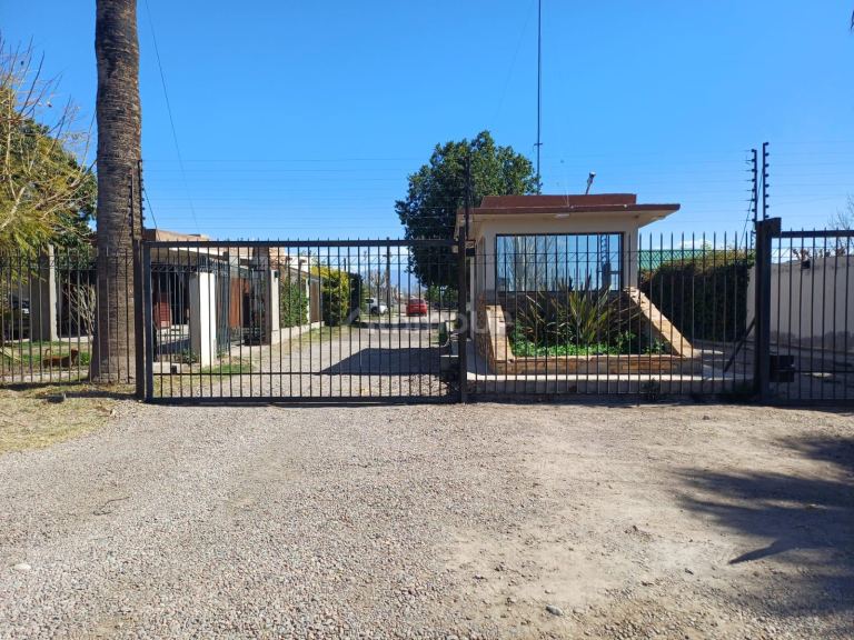 Guaymallen B° Aires del Milagro- Milagros N°1064