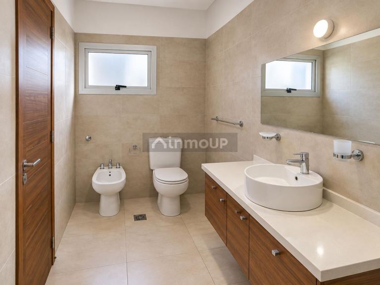 Casa en Venta en Guaymallen, Mendoza - USD 175.000 | Inmoup - 12