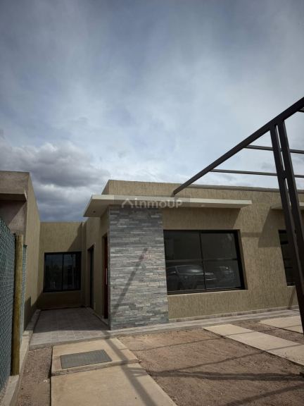 Casa en Alquiler en Maipu, Mendoza