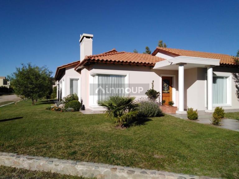 Casa en Venta en Juana Koslay, San Luis