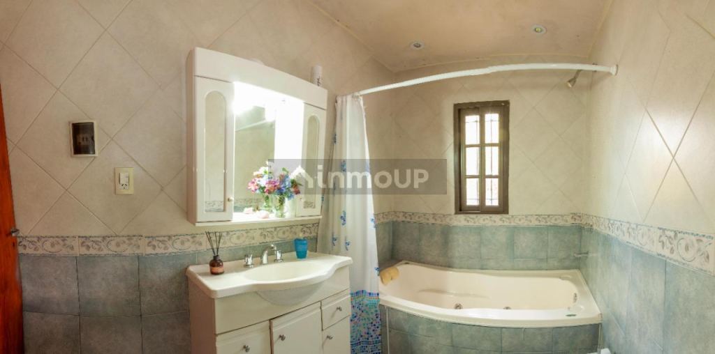 Casa en Venta en Juana Koslay, San Luis