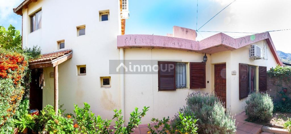 Casa en Venta en Juana Koslay, San Luis