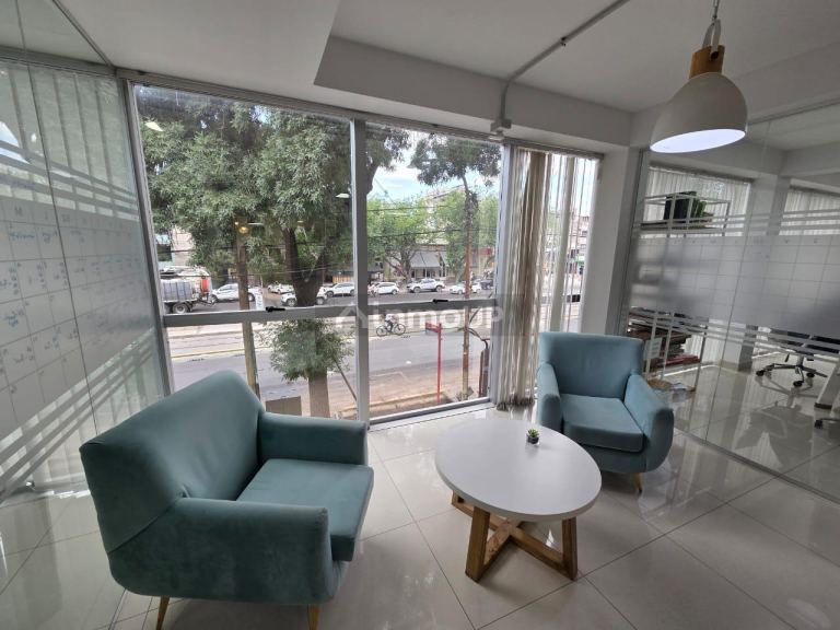 Oficina en Alquiler en Capital, Mendoza