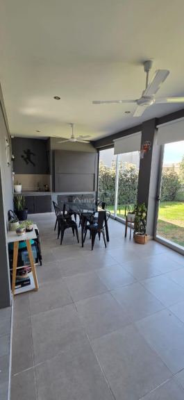 Casa en Venta en Lujan de Cuyo, Mendoza - USD 210.000 | Inmoup - 11