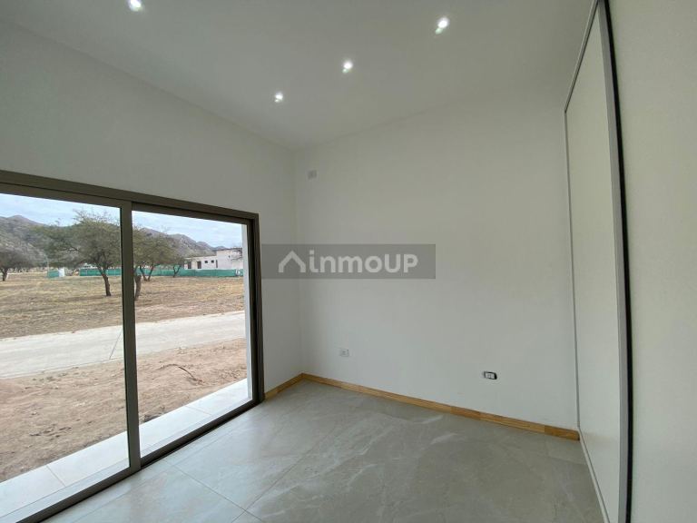 Casa en Venta en Juana Koslay, San Luis